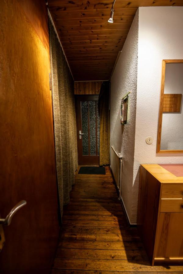 Schoene Ferienwohnung In Ruhiger Lage Алтена Екстериор снимка
