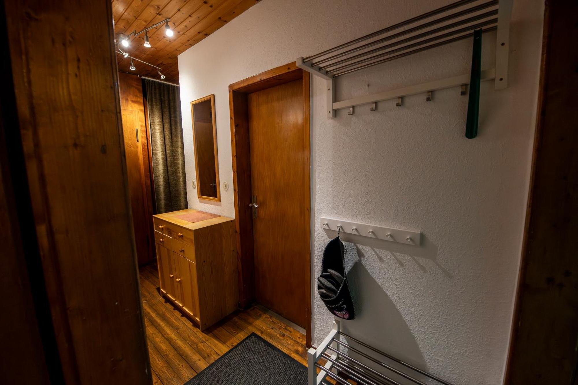 Schoene Ferienwohnung In Ruhiger Lage Алтена Екстериор снимка