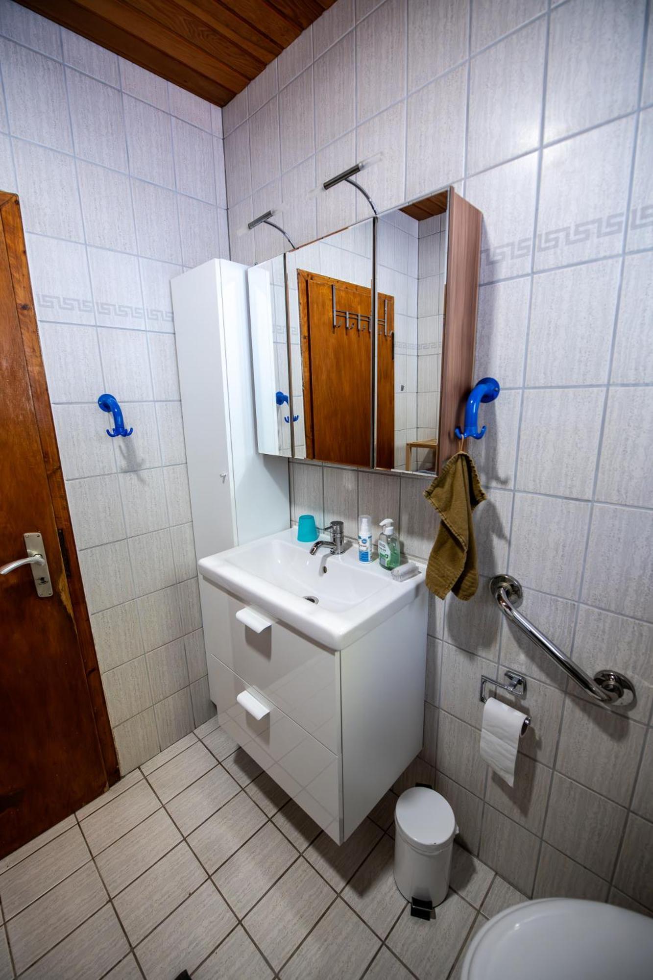 Schoene Ferienwohnung In Ruhiger Lage Алтена Екстериор снимка